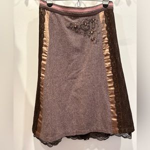 SUPER CUTE ELEVENCES VINTAGE VIBE SKIRT WITH EMBROIDERY GREAT CONDITION